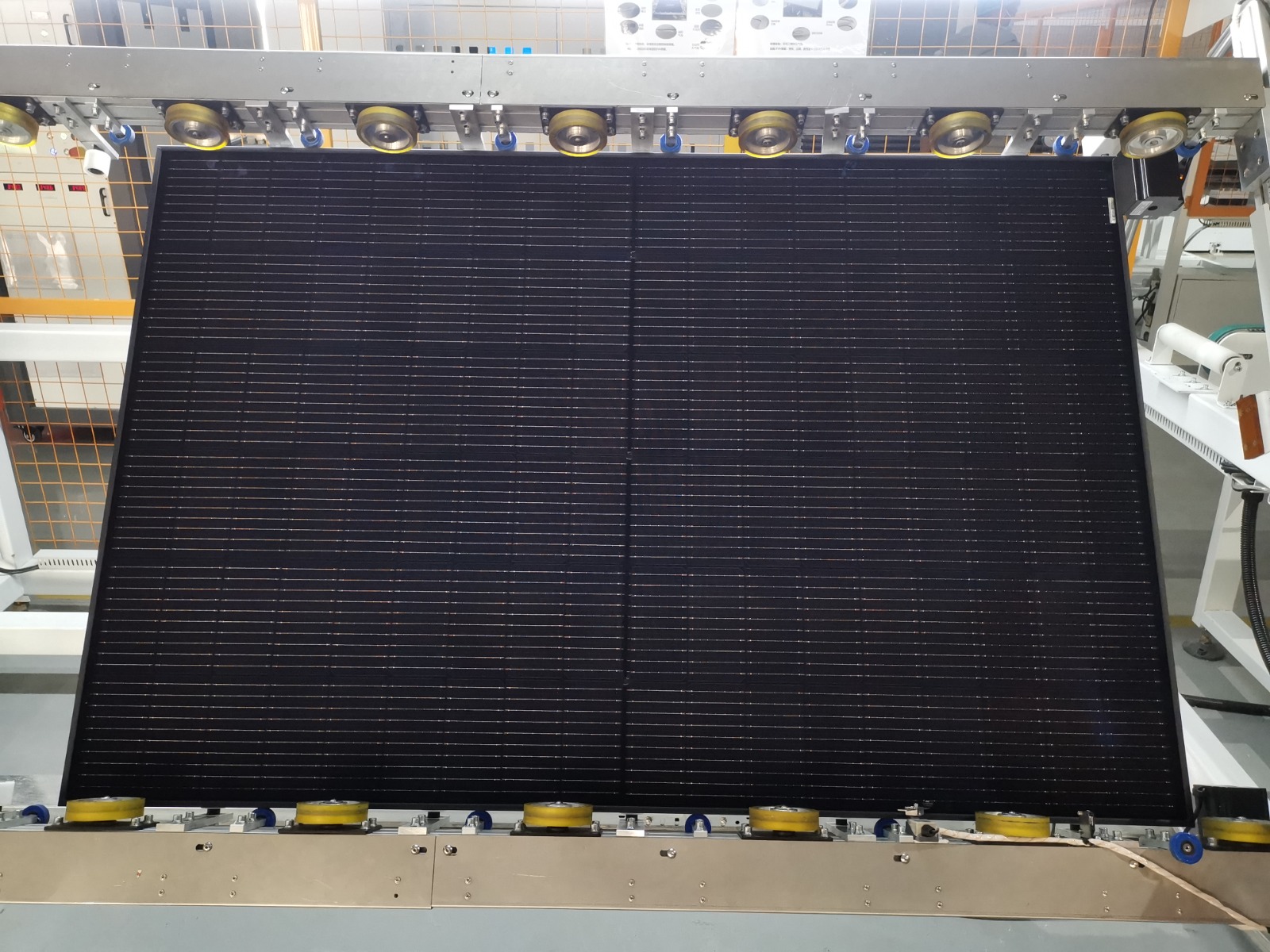 Bifacial Ultra Black Dual Glass Solar Module 430 Watt